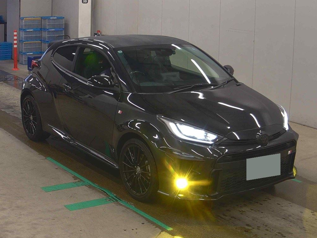 2023 TOYOTA GR YARIS RS