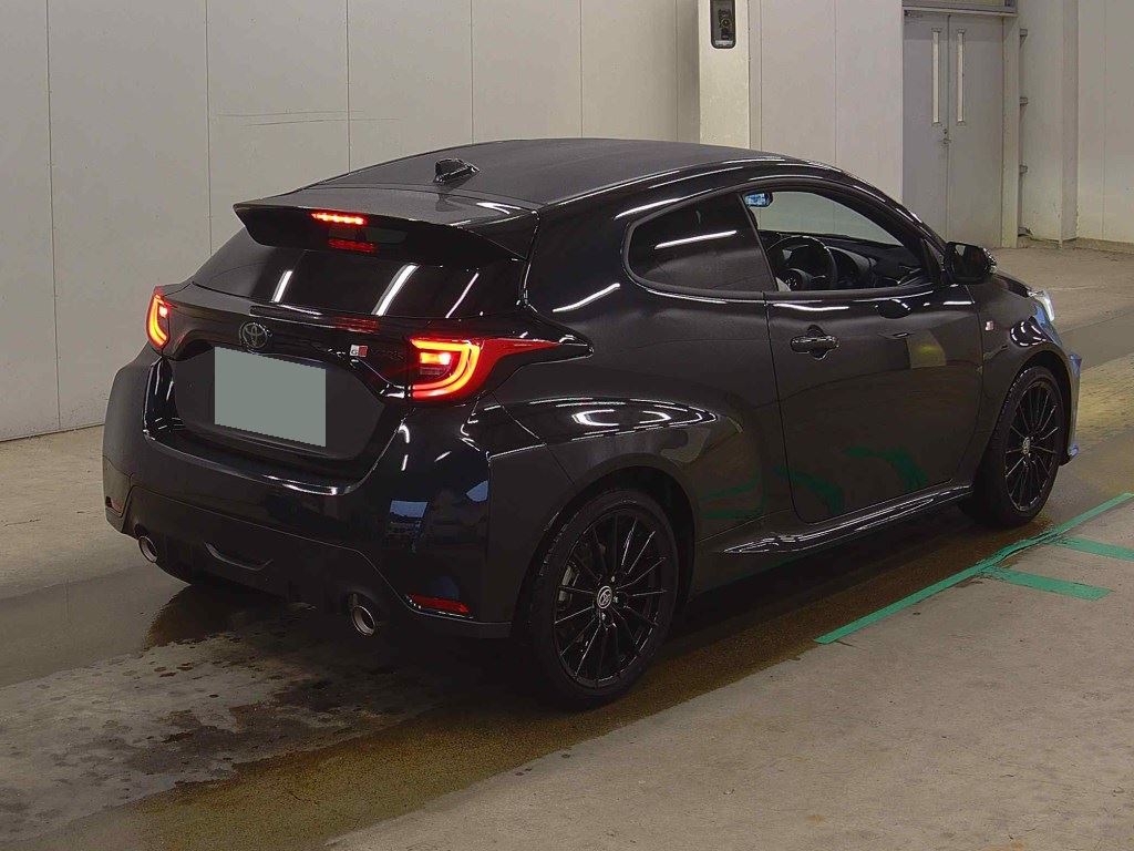 2023 TOYOTA GR YARIS RS photo 5