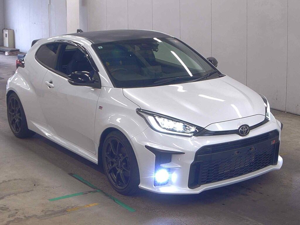 2021 TOYOTA GR YARIS RS