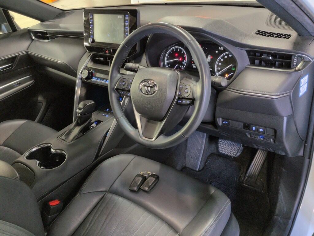 2022 TOYOTA HARRIER G photo 3