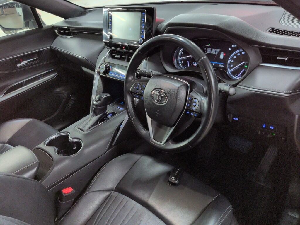 2021 TOYOTA HARRIER G photo 3