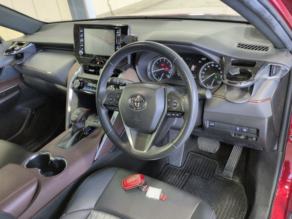 2021 TOYOTA HARRIER G photo 3