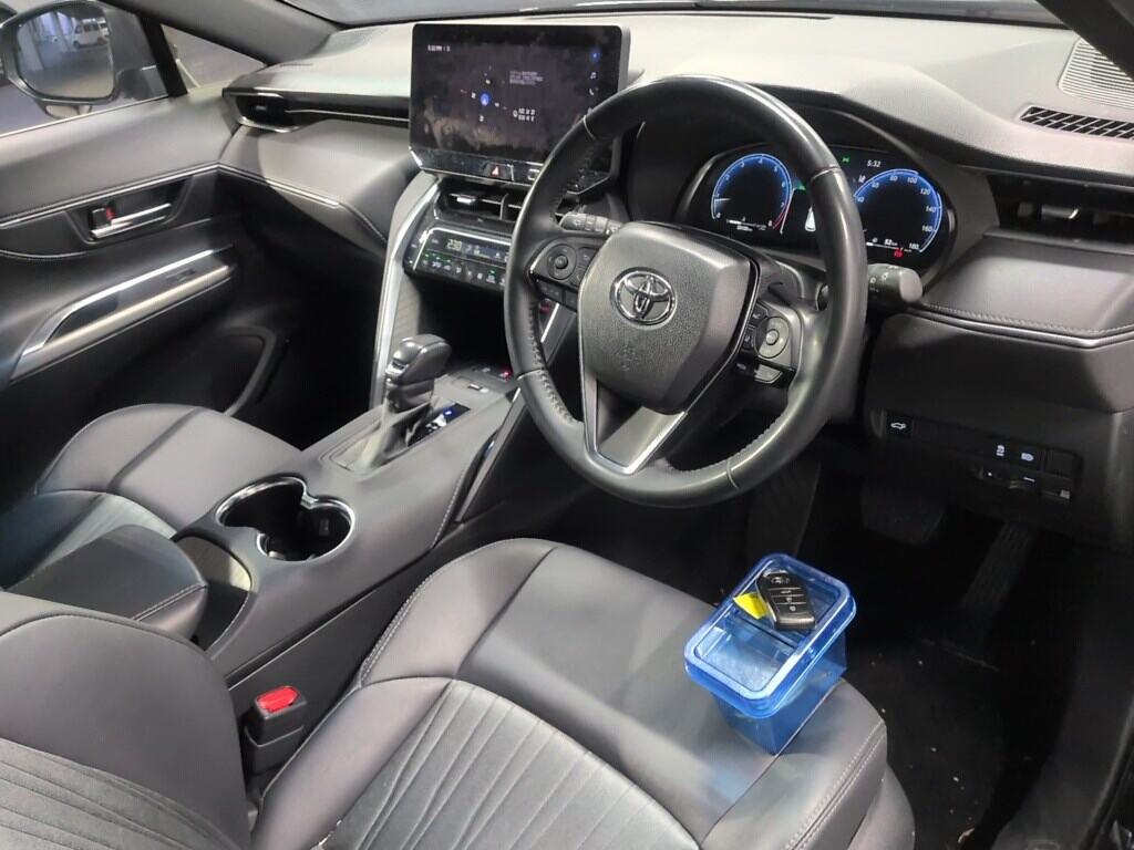 2024 TOYOTA HARRIER G photo 3