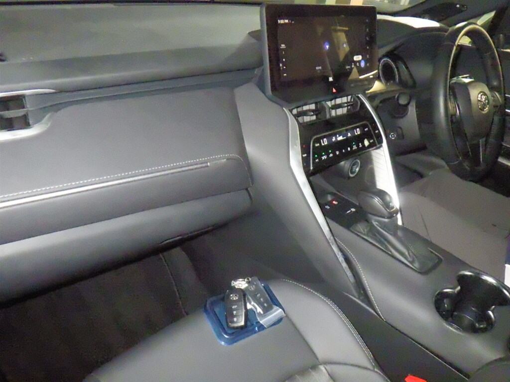 2023 TOYOTA HARRIER Z photo 3