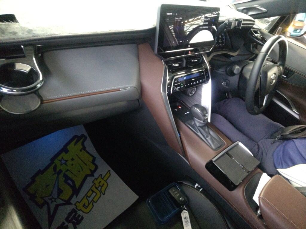 2025 TOYOTA HARRIER Z photo 3