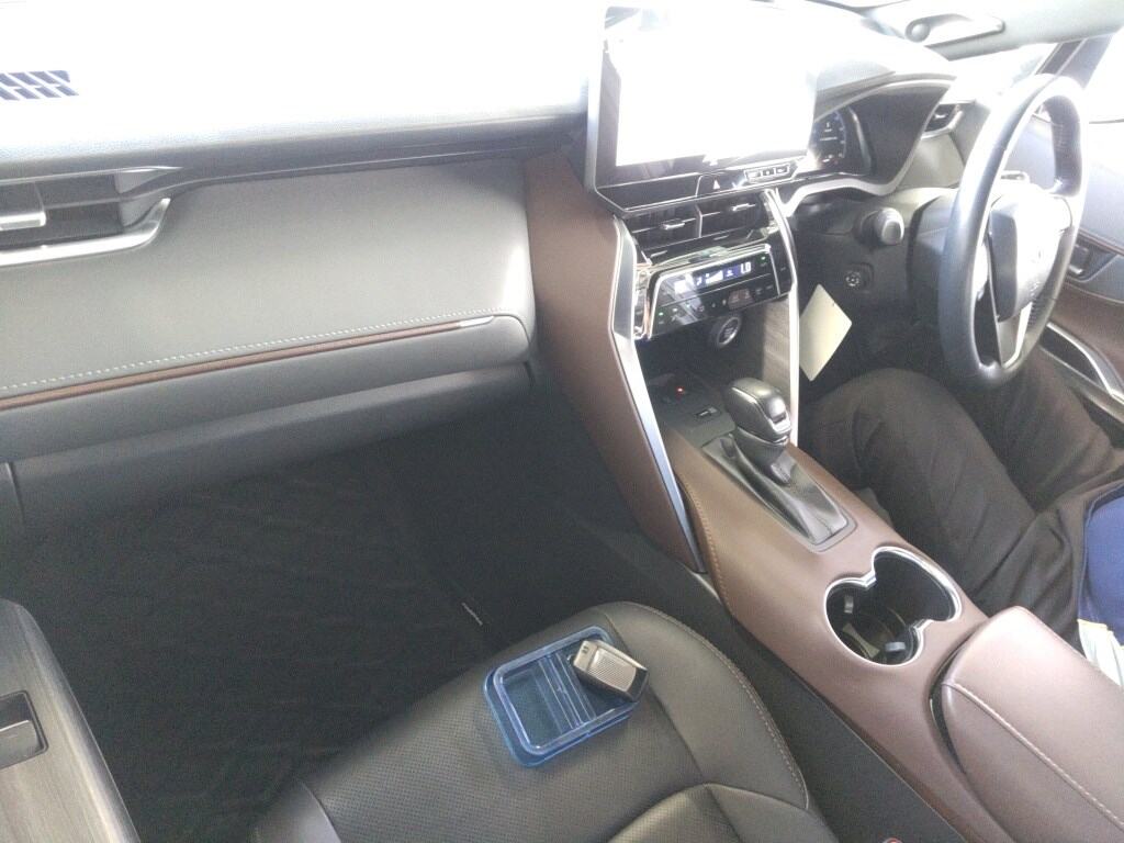 2023 TOYOTA HARRIER Z LEATHER PACKAGE photo 3