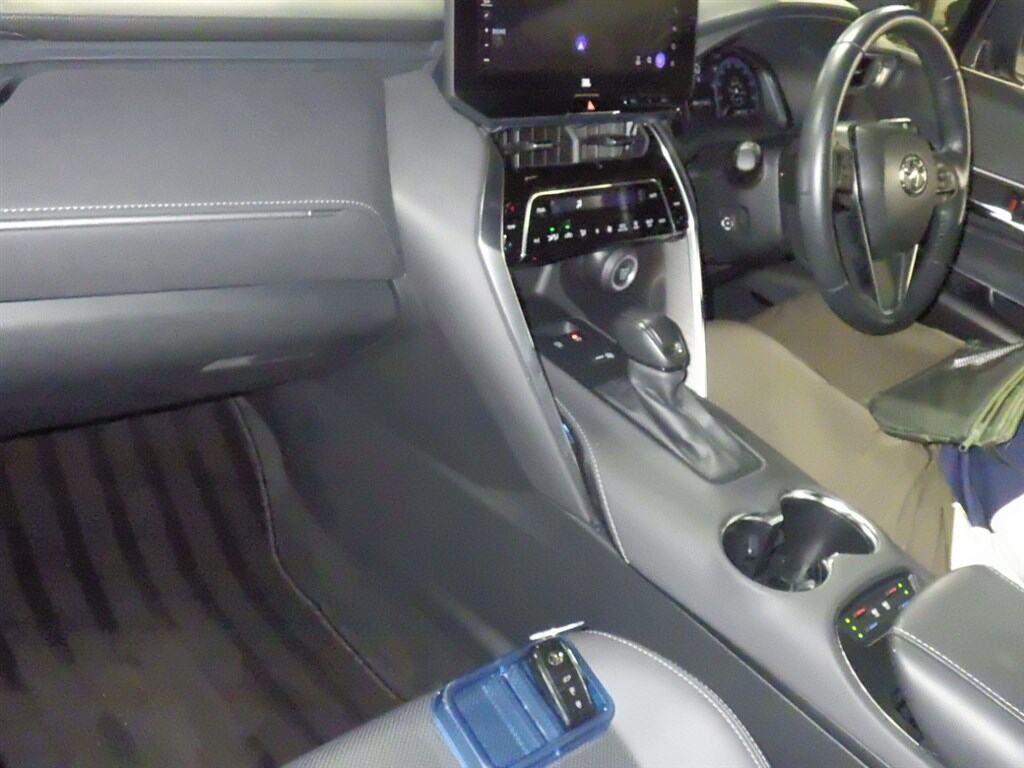 2023 TOYOTA HARRIER Z LEATHER PACKAGE photo 3
