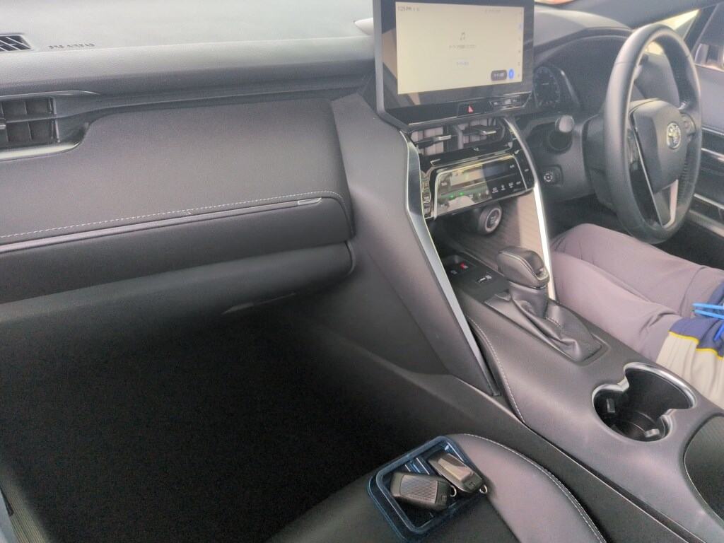 2023 TOYOTA HARRIER G photo 3