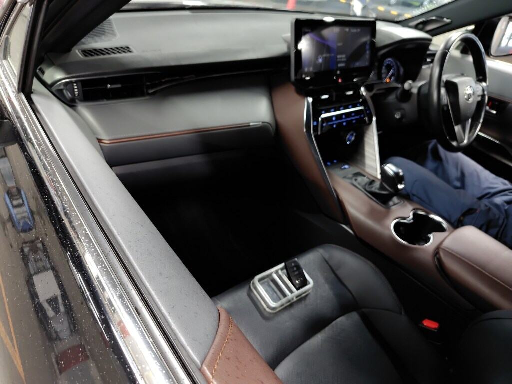 2022 TOYOTA HARRIER Z LEATHER PACKAGE photo 3