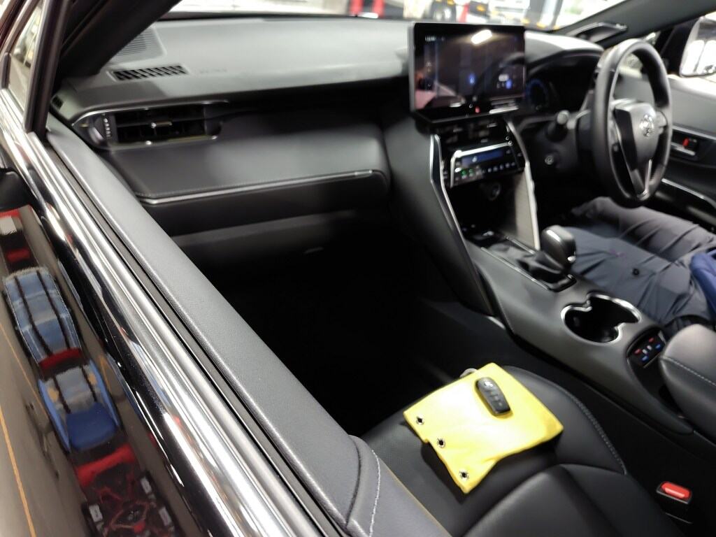 2025 TOYOTA HARRIER Z LEATHER PACKAGE photo 3