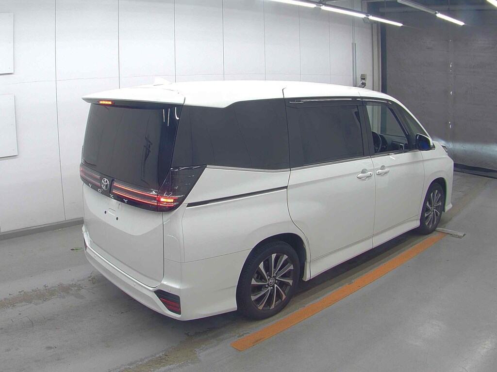 2023 TOYOTA VOXY S-Z photo 5