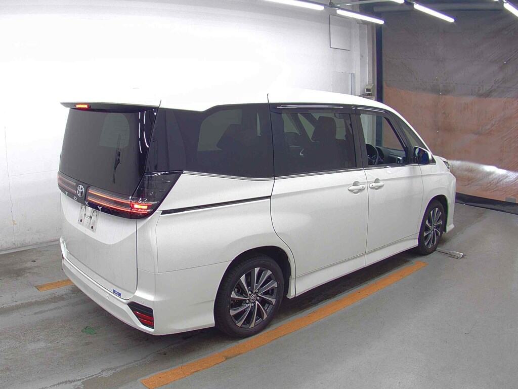 2023 TOYOTA VOXY S-Z photo 5