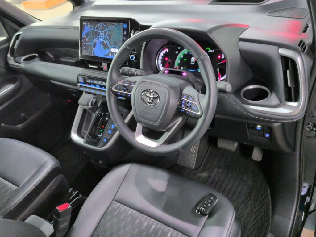 2024 TOYOTA NOAH S-Z photo 3