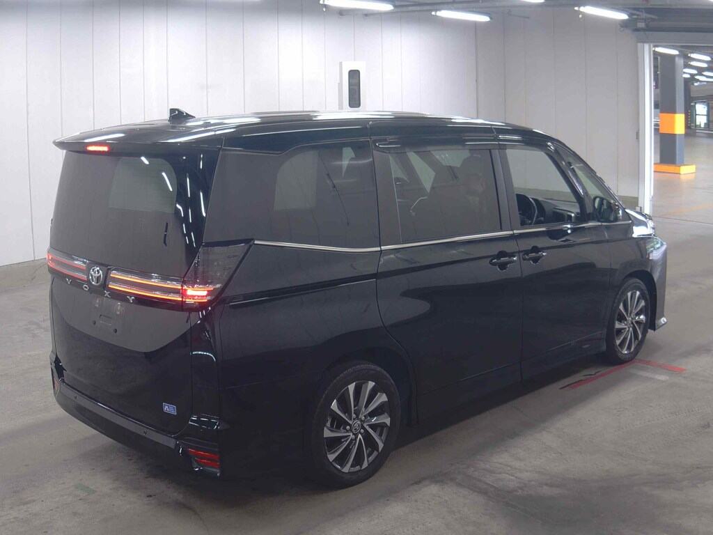 2022 TOYOTA VOXY S-Z photo 5