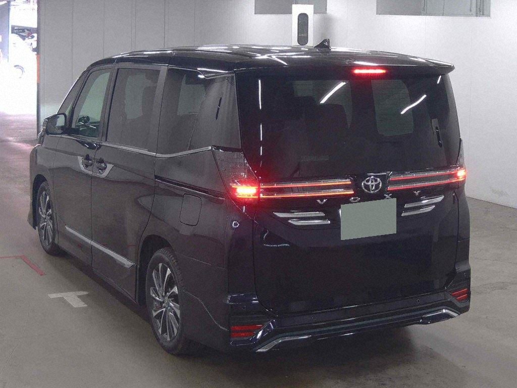 2022 TOYOTA VOXY S-Z photo 2