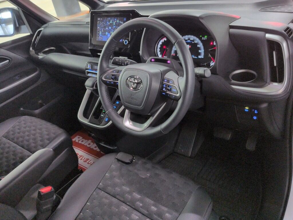 2024 TOYOTA VOXY S-Z photo 3