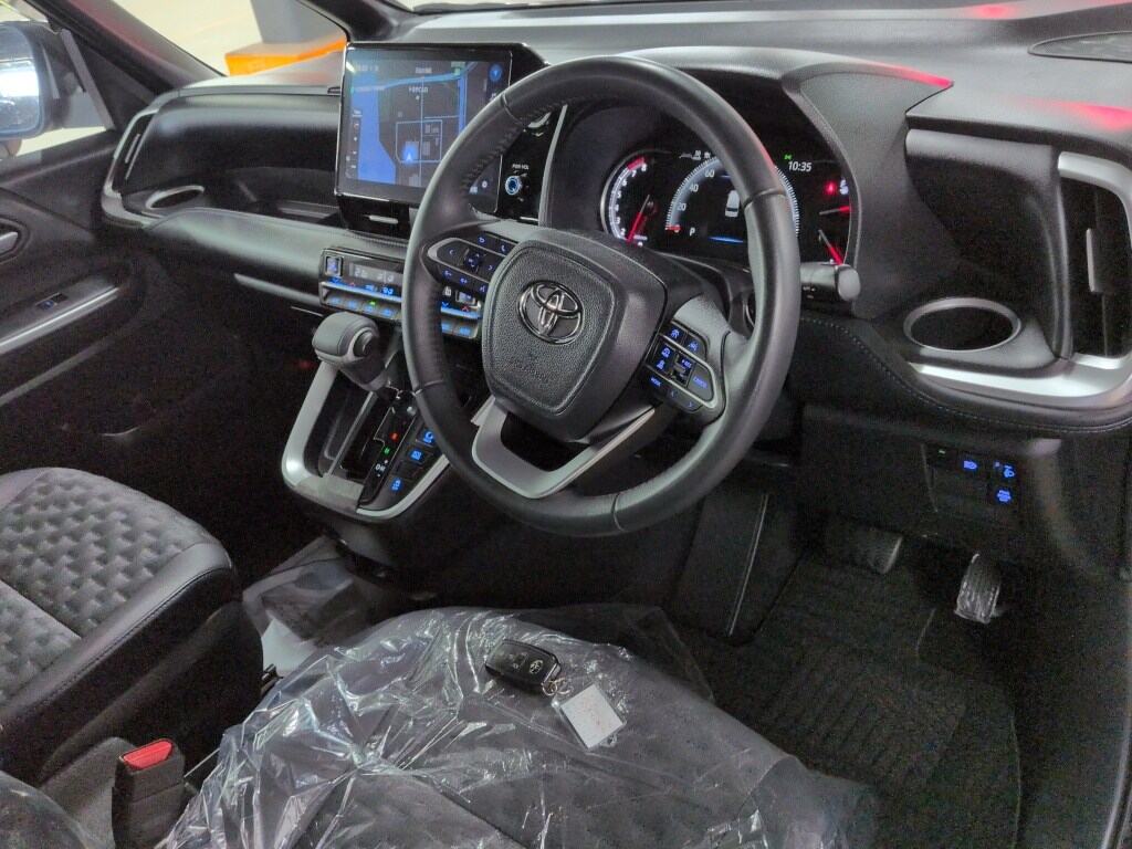 2023 TOYOTA VOXY S-Z photo 3