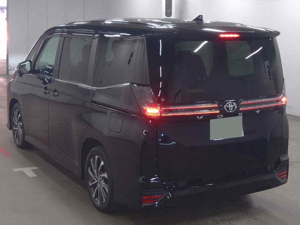 2023 TOYOTA VOXY S-Z photo 2