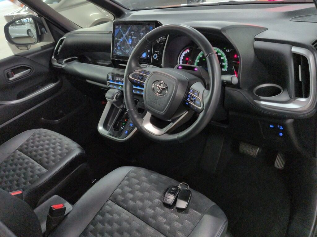 2023 TOYOTA VOXY S-Z photo 3