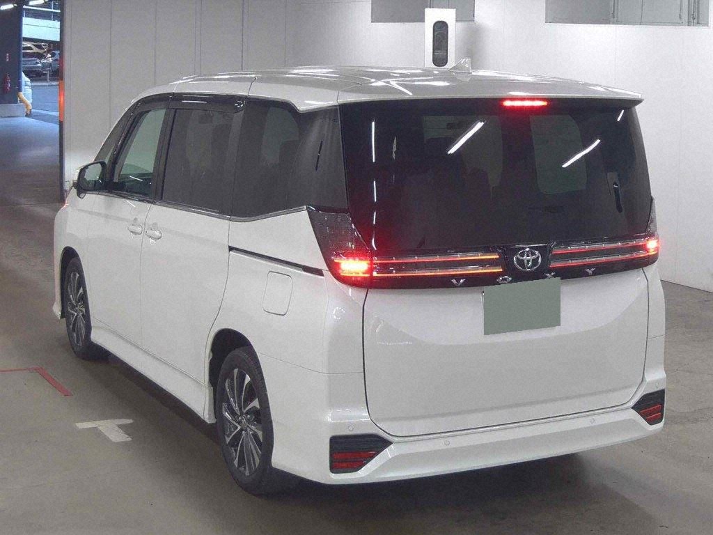 2024 TOYOTA VOXY S-Z photo 2