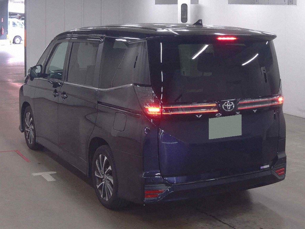 2024 TOYOTA VOXY S-Z photo 2