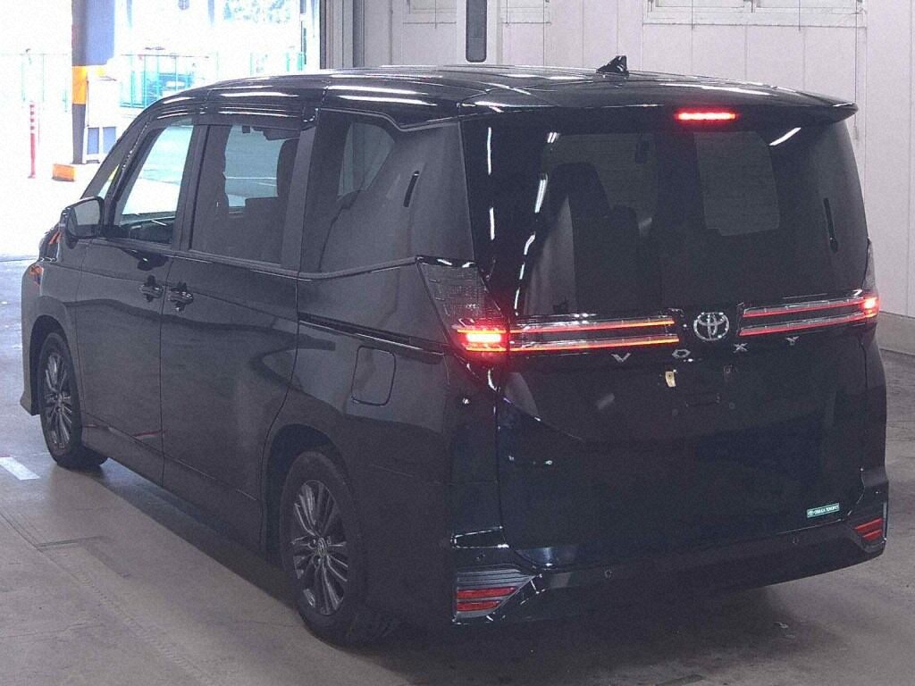 2024 TOYOTA VOXY S-G photo 2