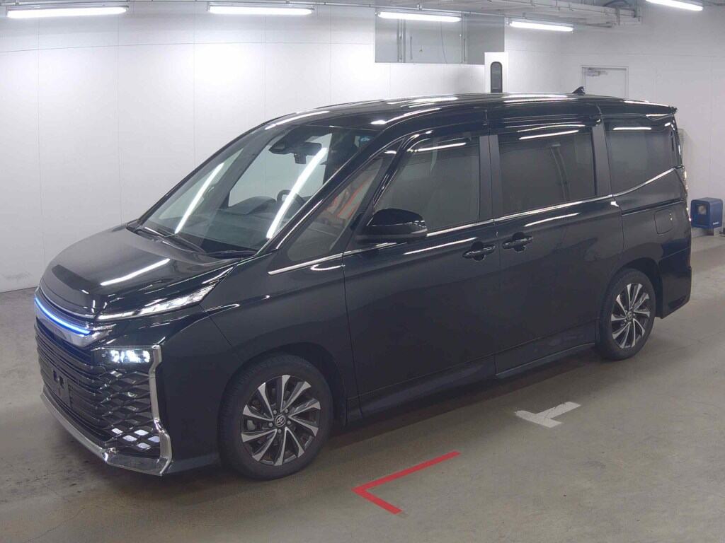 2023 TOYOTA VOXY S-Z photo 4