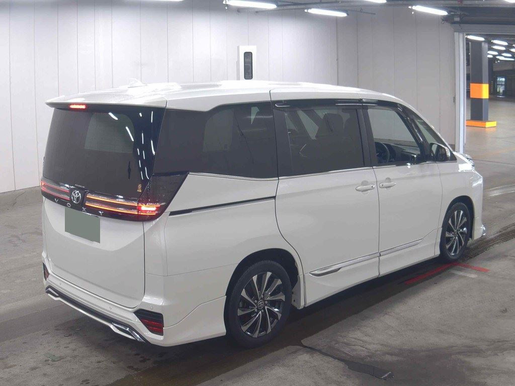 2024 TOYOTA VOXY S-Z photo 5