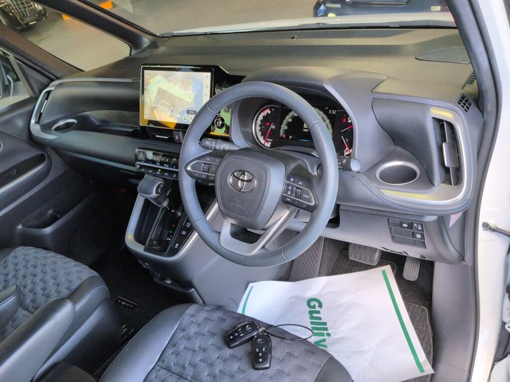 2024 TOYOTA VOXY S-Z photo 3