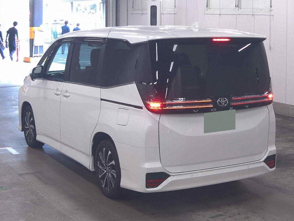 2024 TOYOTA VOXY S-Z photo 2