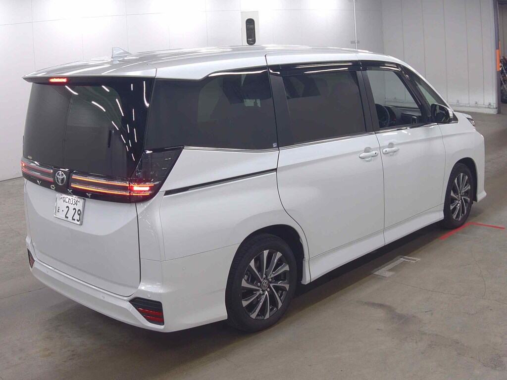 2026 TOYOTA VOXY S-Z photo 5