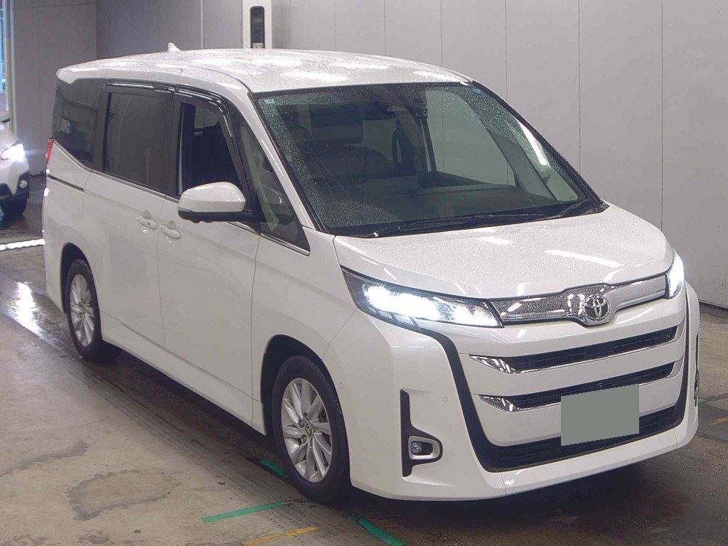 2023 TOYOTA NOAH Z