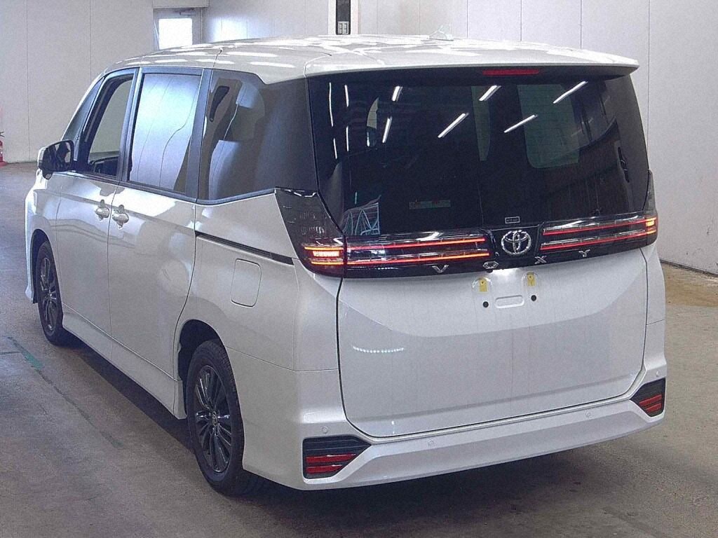 2026 TOYOTA VOXY S-G photo 2