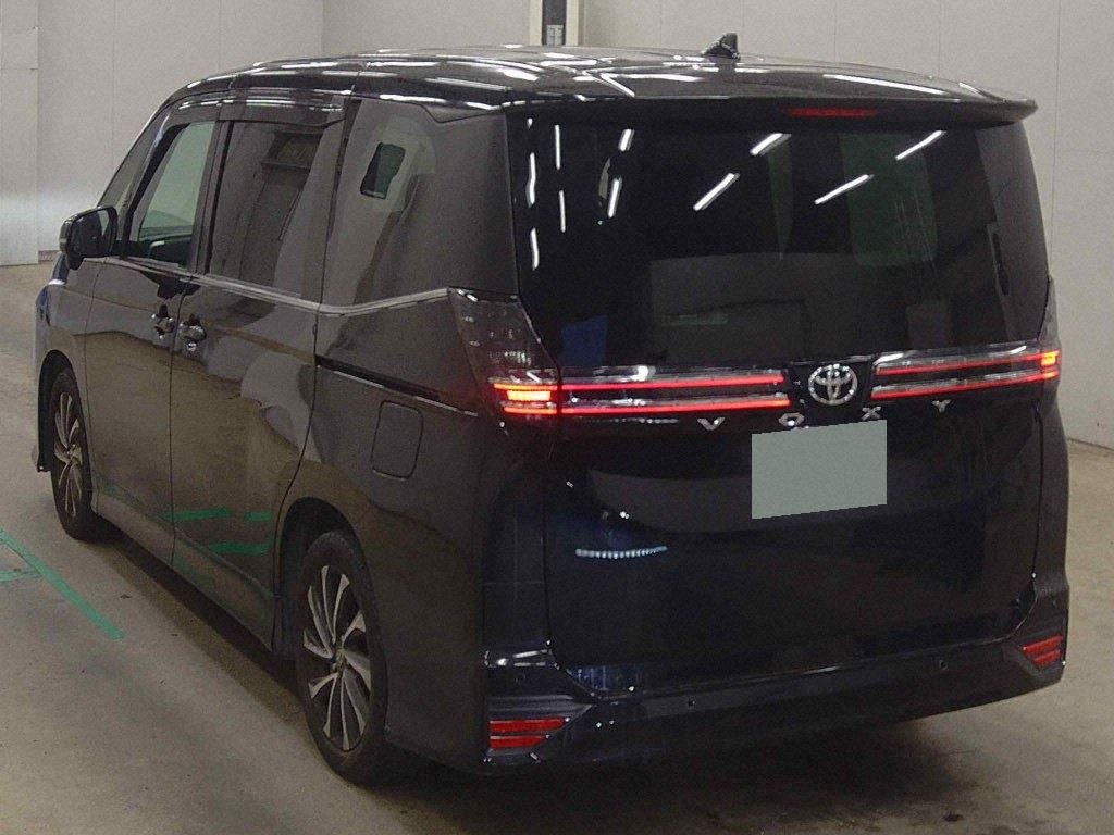 2022 TOYOTA VOXY S-Z photo 2