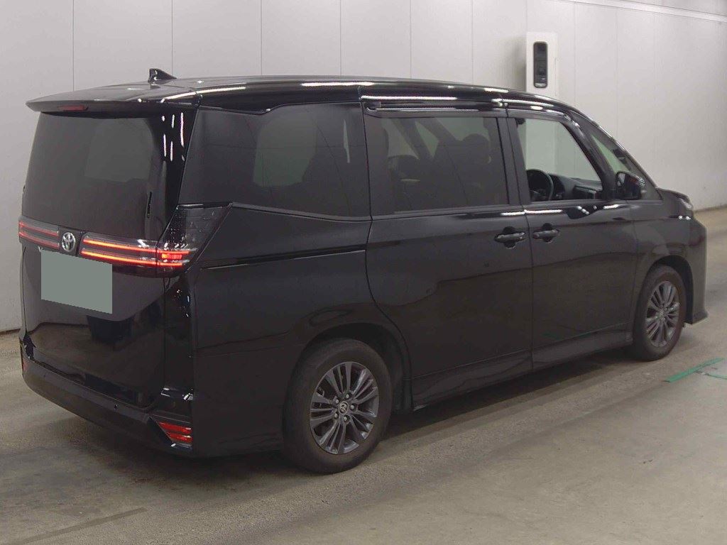 2022 TOYOTA VOXY S-G photo 5