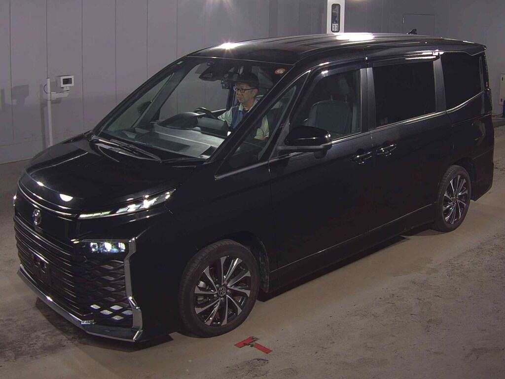2022 TOYOTA VOXY S-Z photo 4