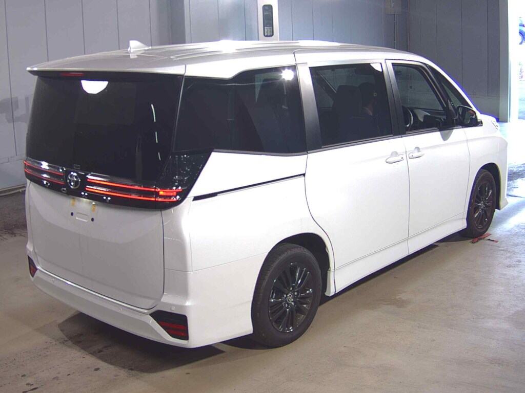 2026 TOYOTA VOXY S-G photo 5