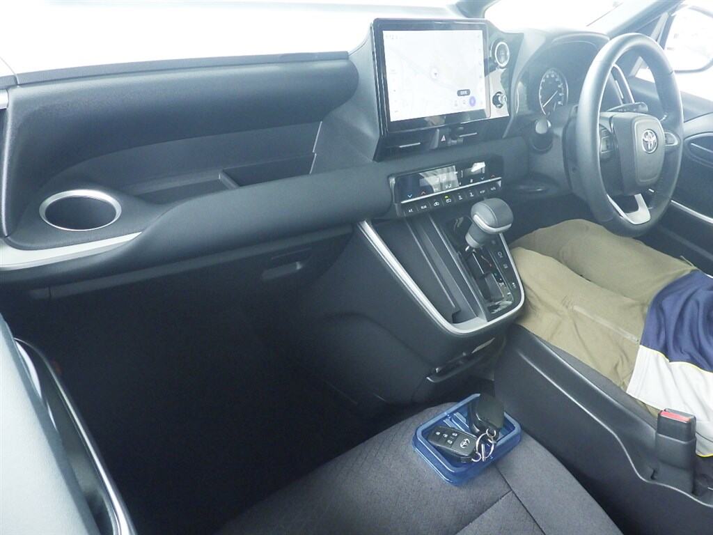 2023 TOYOTA NOAH S-G photo 3