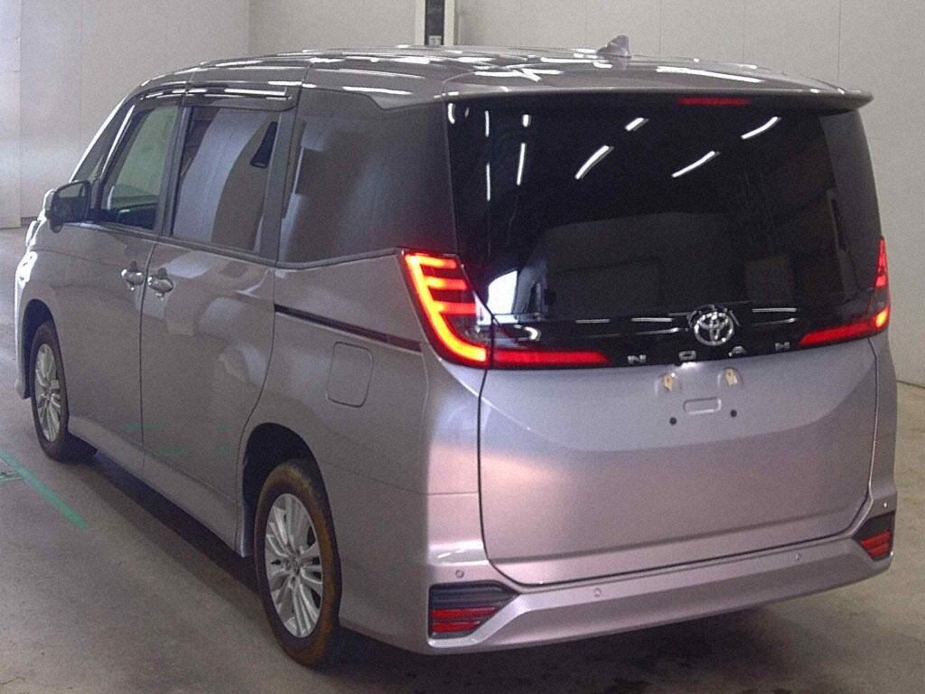 2023 TOYOTA NOAH S-G photo 2