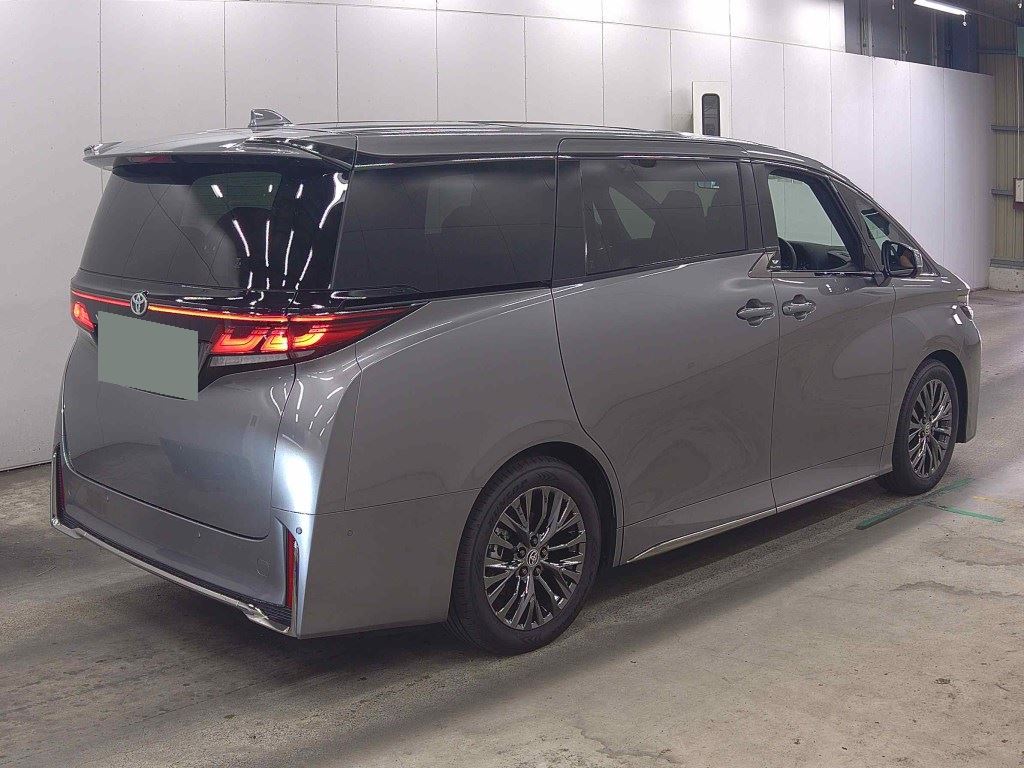 2026 TOYOTA VELLFIRE Z PREMIER photo 5