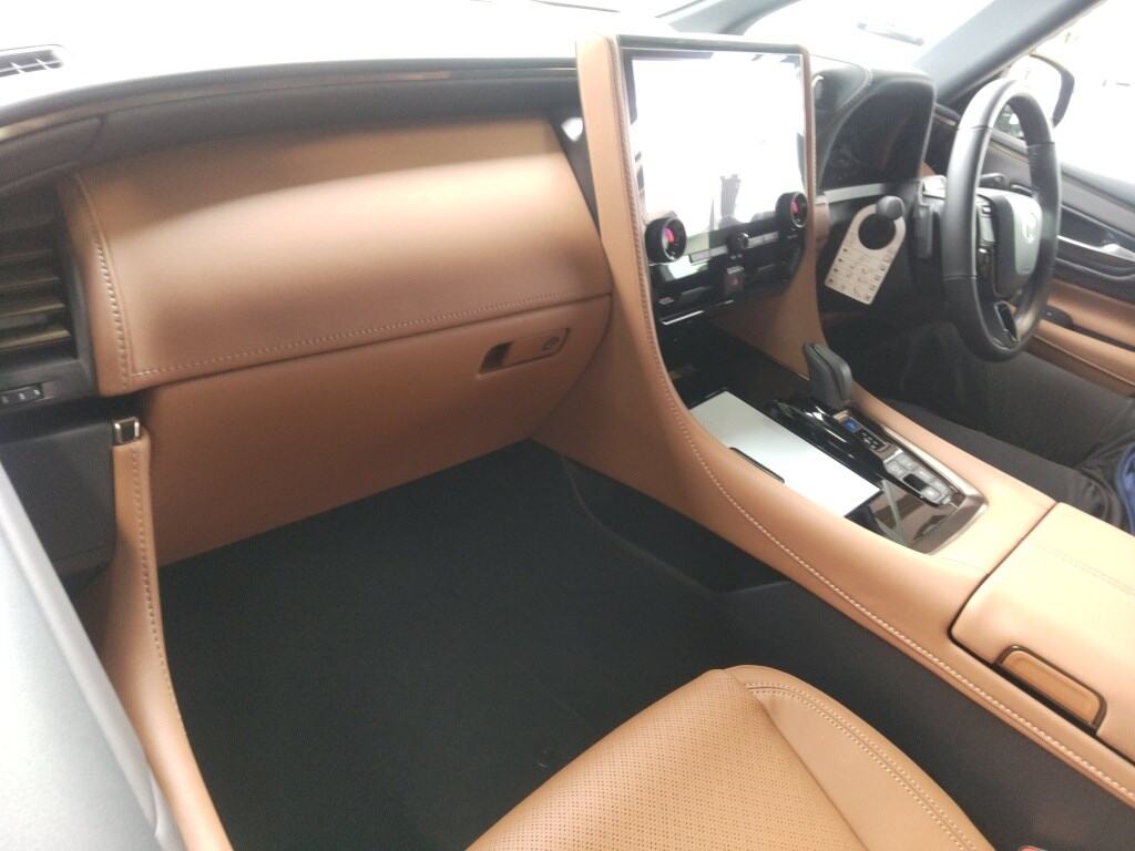 2026 TOYOTA VELLFIRE Z PREMIER photo 3