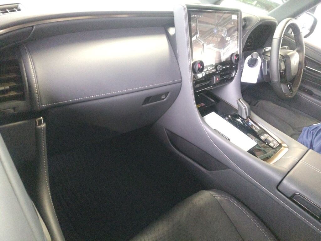 2026 TOYOTA VELLFIRE Z PREMIER photo 3