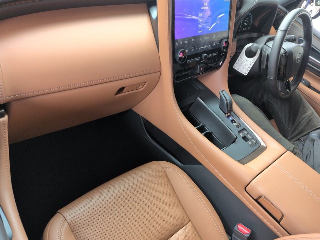 2024 TOYOTA VELLFIRE Z PREMIER photo 5