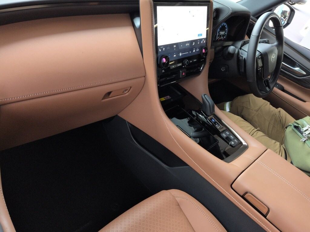 2025 TOYOTA VELLFIRE Z PREMIER photo 3