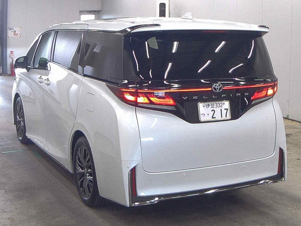 2025 TOYOTA VELLFIRE Z PREMIER photo 3