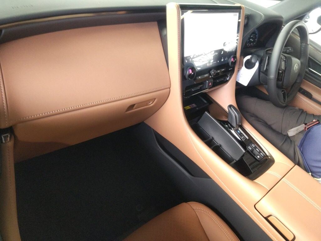 2025 TOYOTA VELLFIRE Z PREMIER photo 3
