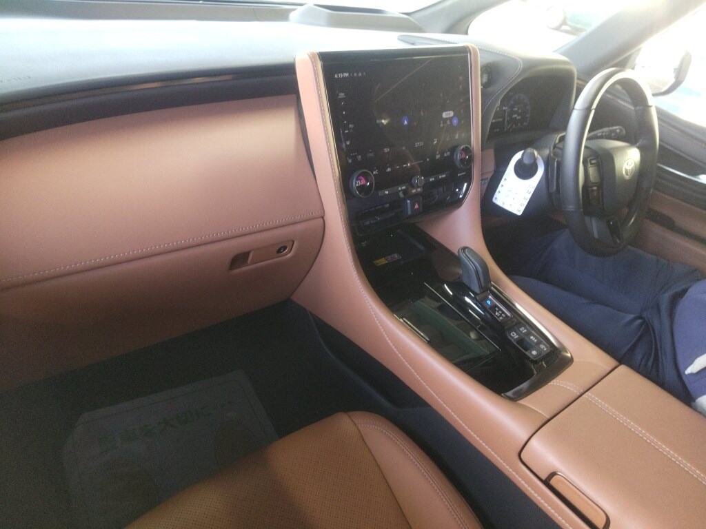 2025 TOYOTA VELLFIRE Z PREMIER photo 3