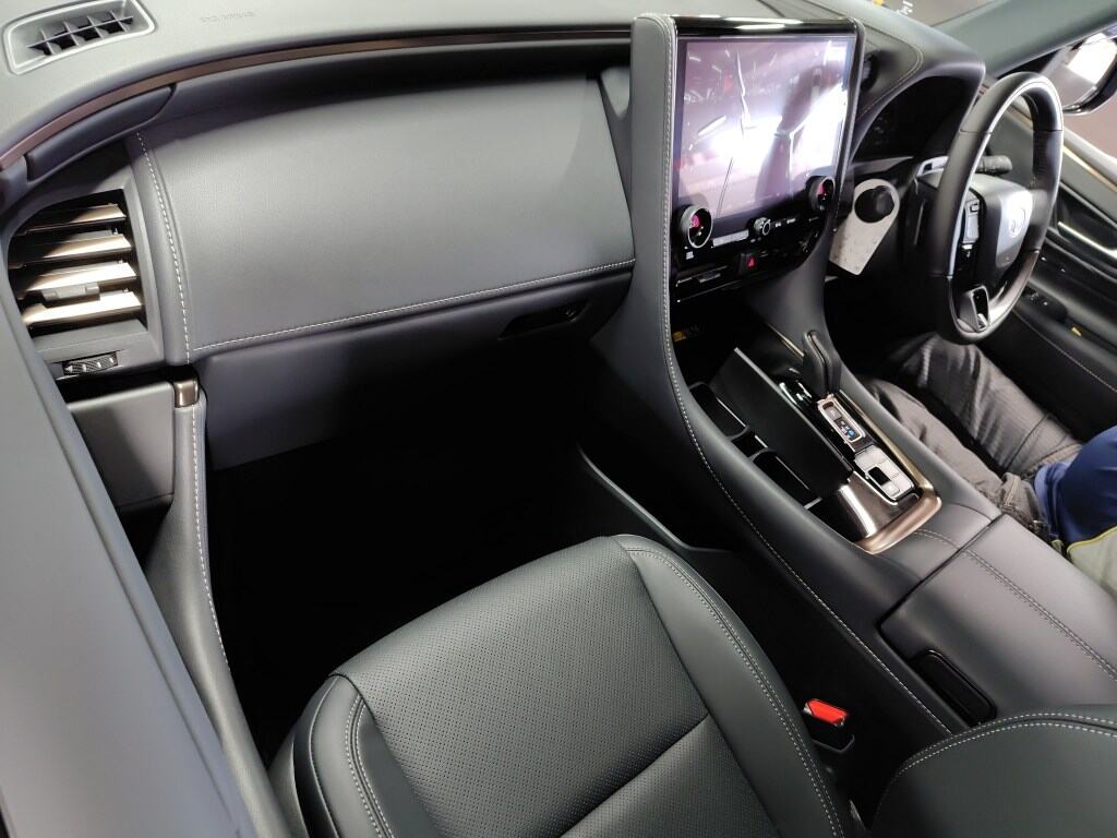 2026 TOYOTA VELLFIRE Z PREMIER photo 3