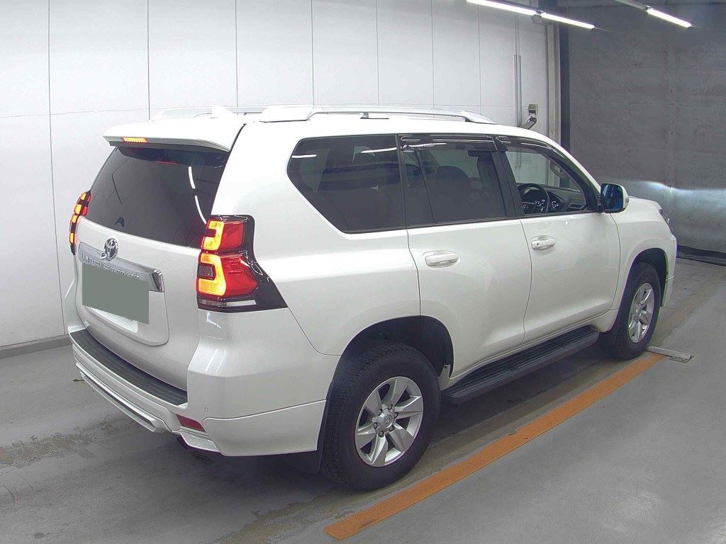 2021 TOYOTA LAND CRUISER PRADO TX photo 5