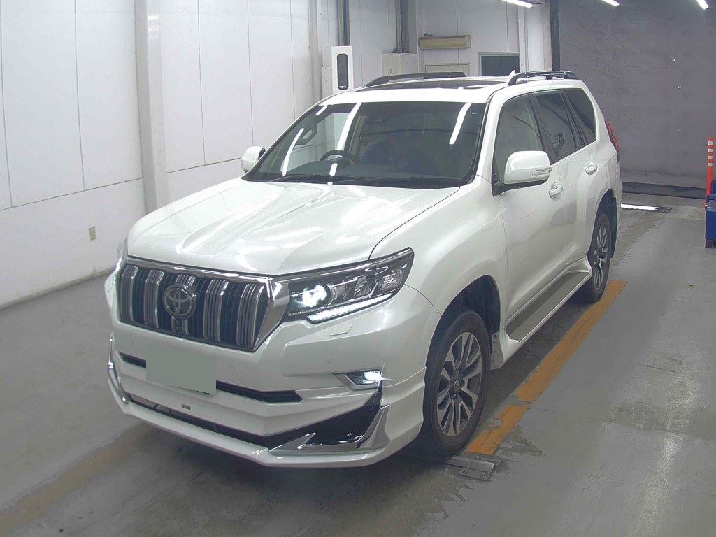 2022 TOYOTA LAND CRUISER PRADO TX L PACKAGE photo 4